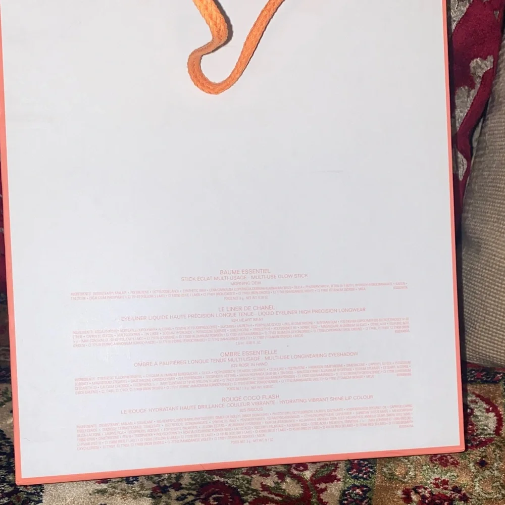 CHANEL make up kit in White box bag with Orange Accents limited edition New